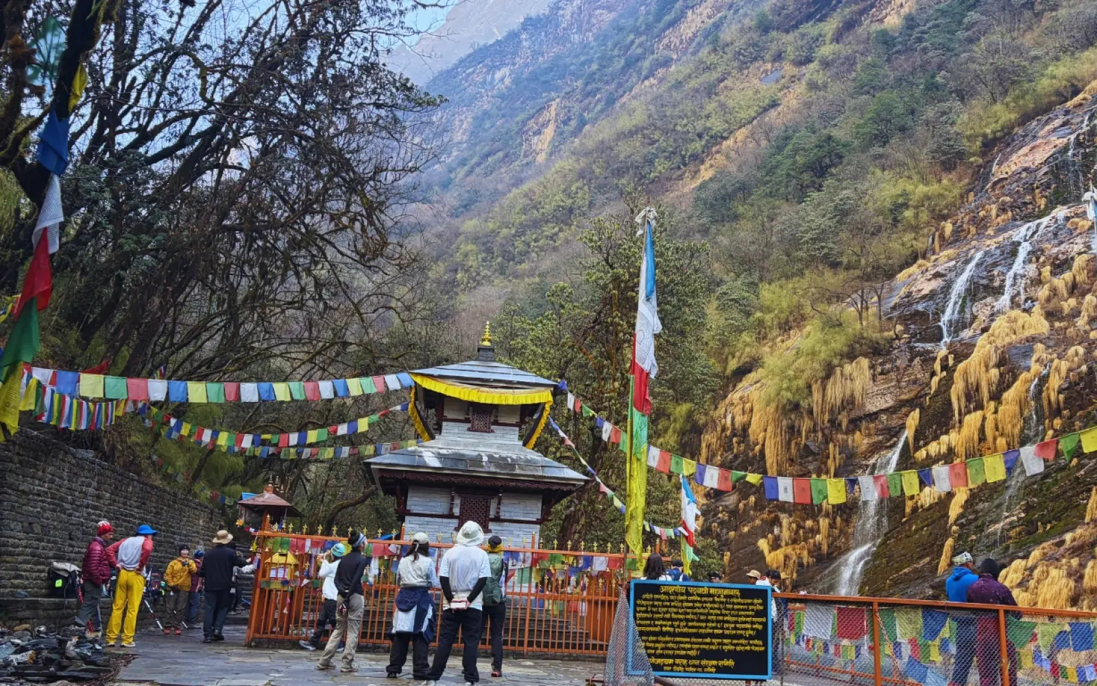 the pojenhyam temple during abc trek