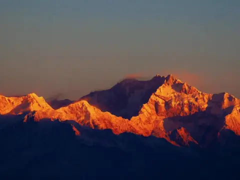 Where Is Kanchenjunga? Location, Height, and How to See It From Nepal and India
