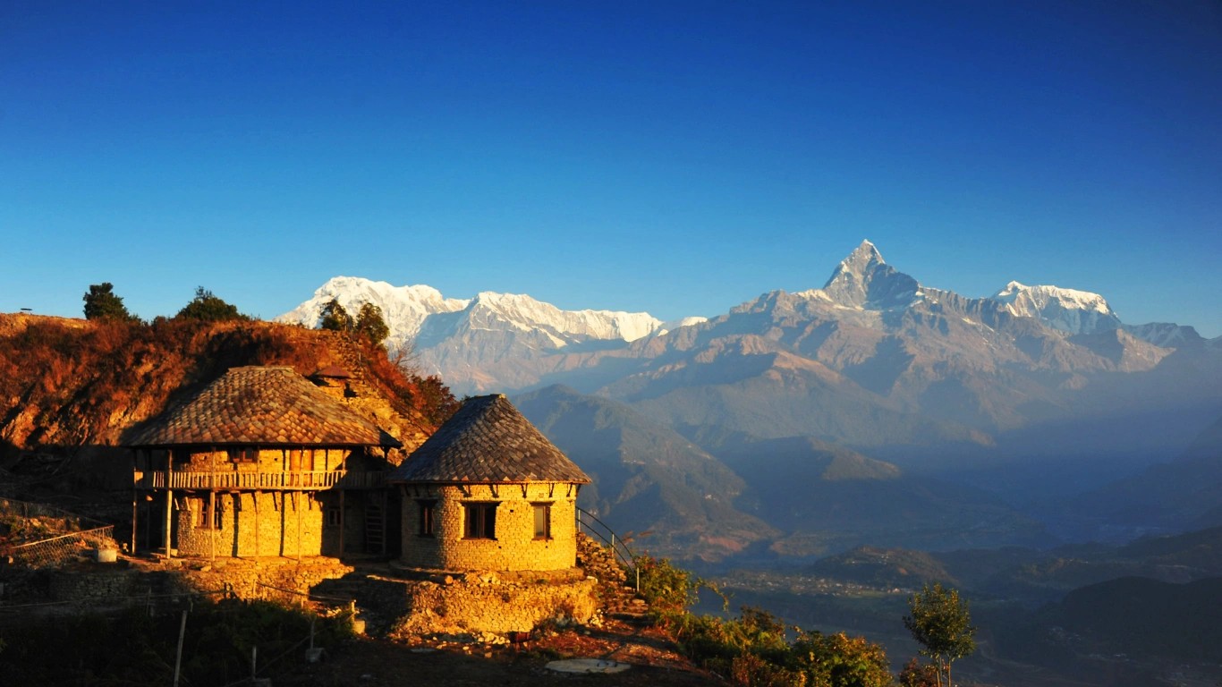 fishtail on the background during dhampus sarangkot trekking