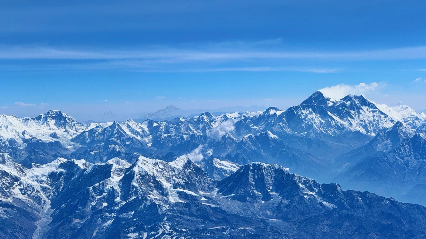 mahalangur mountain ranges in Nepal