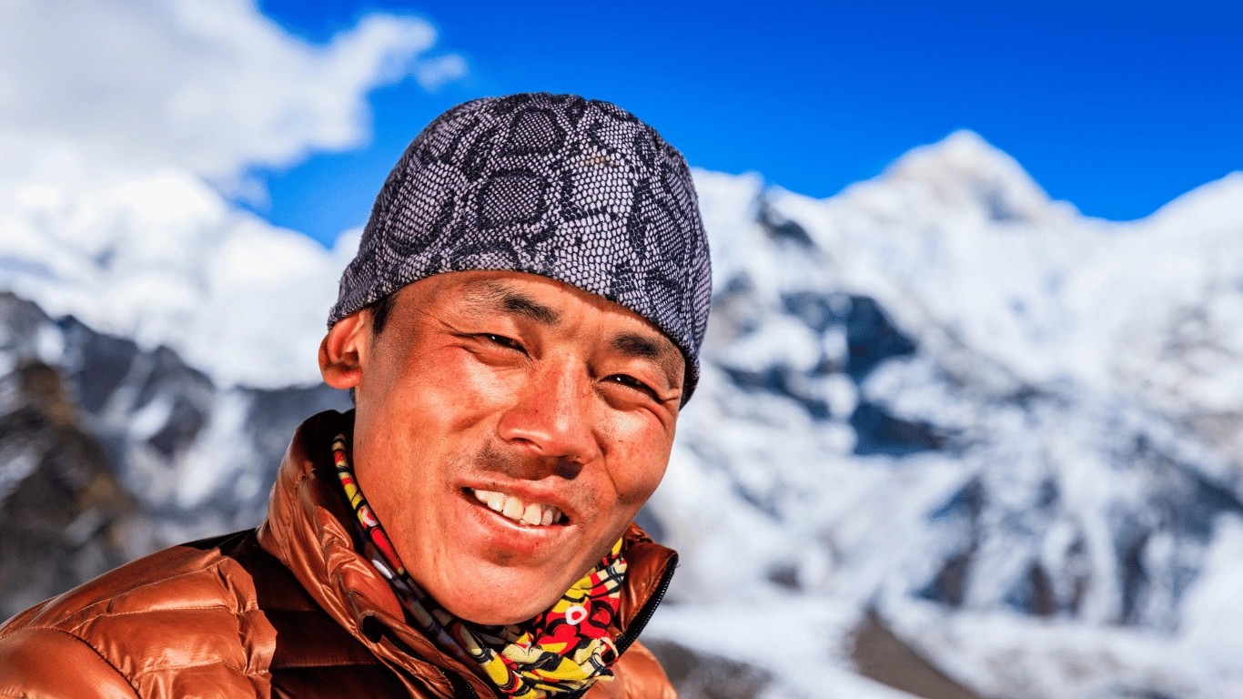 Sherpa ethnic group Nepal Himalayas Solukhumbu genetically adapted high altitude Everest region 500 years ago Tibet