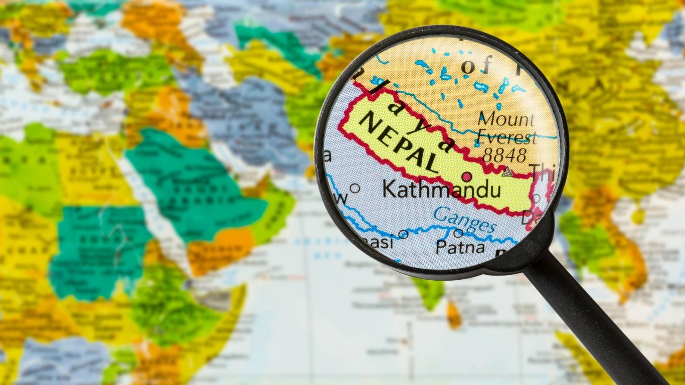 nepal is between china and india