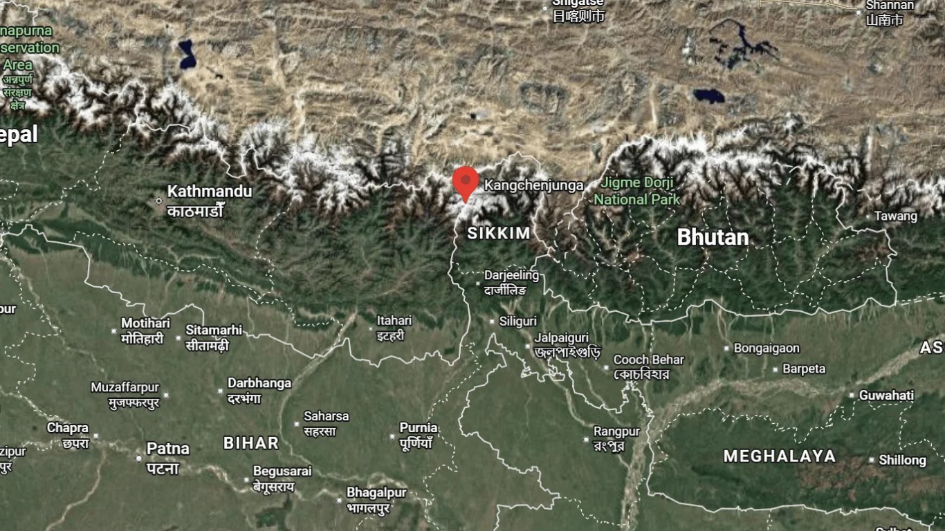 Kanchenjunga location map showing Mount Kanchenjunga in Taplejung district of eastern Nepal near the India border
